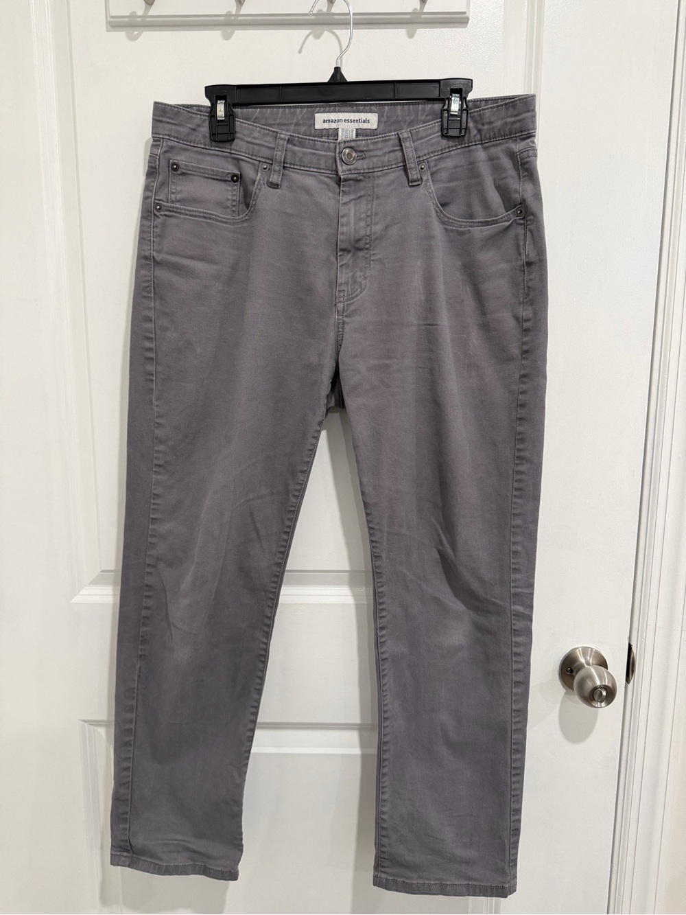 Amazon Essentials Men's Straight Jeans in Gray